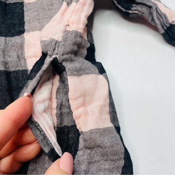 𝅺harper Canyon Plaid Buffalo Check in Black and Soft Pink NWOT Keyhole Detail - Picture 4 of 9